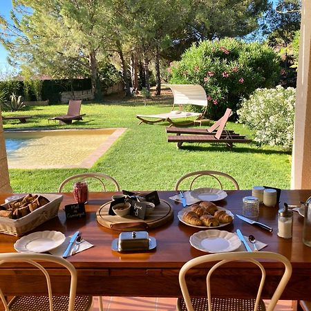 Le Patio, Chambres D Hotes Pour Adultes En Camargue, Possibilite De Naturisme A La Piscine, Aimargues Kültér fotó