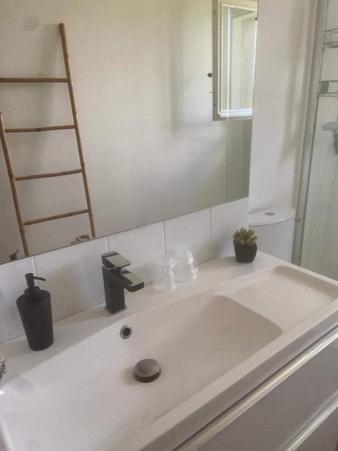 Le Patio, Chambres D Hotes Pour Adultes En Camargue, Possibilite De Naturisme A La Piscine, Aimargues Kültér fotó